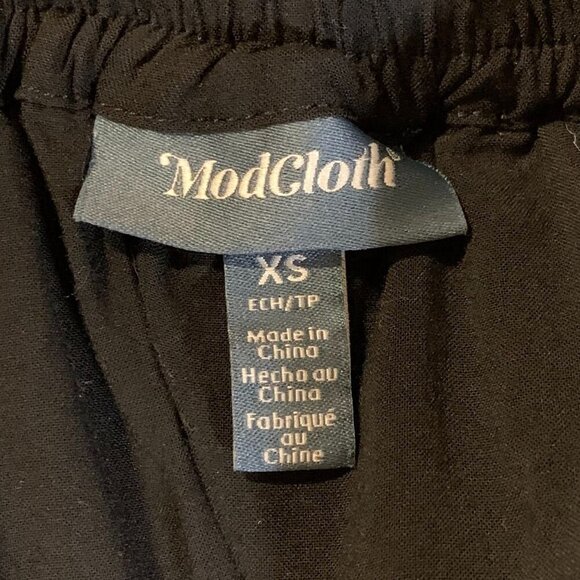 Modcloth Women's You Sassy Thing Skater Skirt With Pockets Size XS - Picture 6 of 12